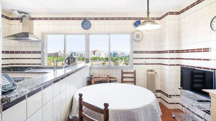 Große Wohnung mit Meerblick zu verkaufen in Portixol, Palma de Mallorca