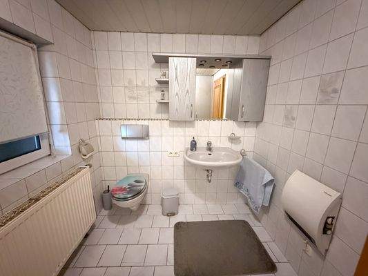 Badezimmer im OG