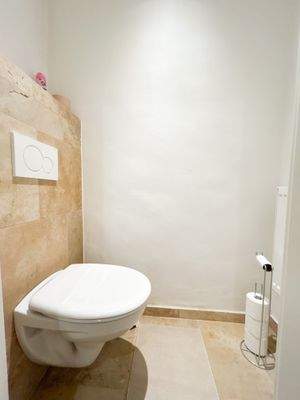 WC in Zimmer 3 .JPEG