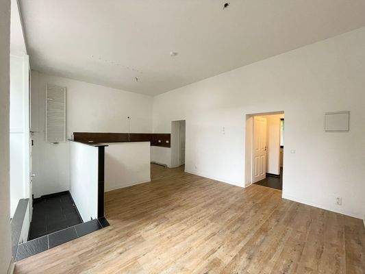 Wohn- mit Eingangsbereich