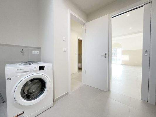 Waschmaschinen- und Trocknerstellplatz