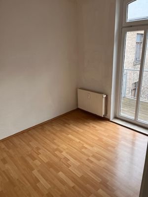 Schlafzimmer mit Balkon.jpg