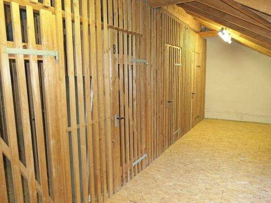 Stauraum im Dachgeschoss
