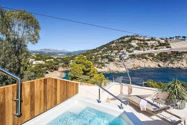 Jacuzzi obere Etage.jpg