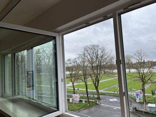 Rheinblick Wohnzimmer