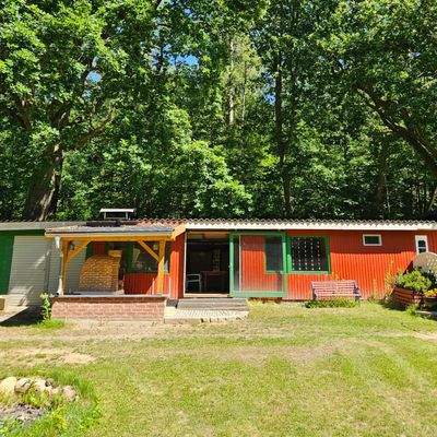 Der Gemeinschafts-Treffpunkt + Grillplatz/Backofen