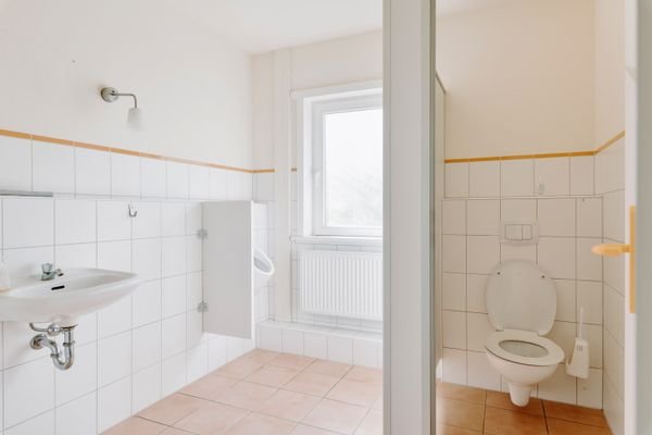Verkaufshalle Bad 