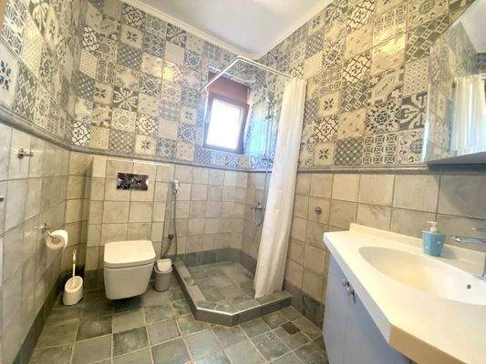 Luxusvilla zum Verkauf in Tsivaras mit Meerblick