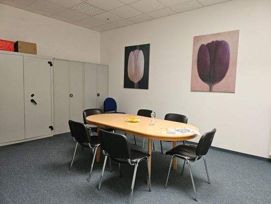 Besprechungsraum_Wartezimmer.jpg