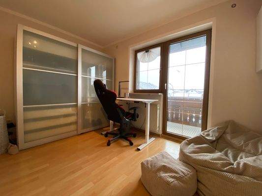 Kinderzimmer mit Balkon