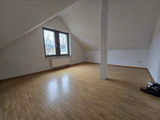 Radebeul- Rosenstr.7 DG Wohnen