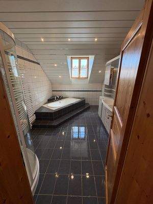 Badezimmer (2).JPG