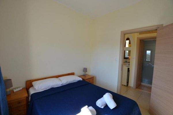 Kreta, Ammoudara: Komplex aus 1 Villa und 4 Bungalows in Strandnähe zu verkaufen