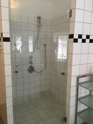 OG Dusche.jpg
