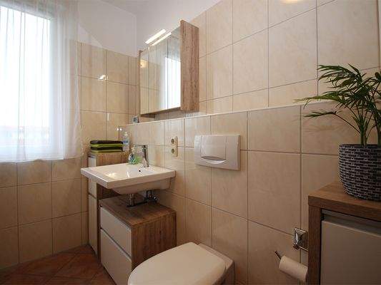 Badezimmer 1.jpg