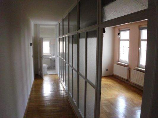 Flur und Kinderzimmer