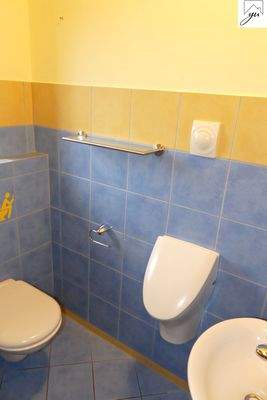 Gäste- WC (vor Einzug der Mieter)