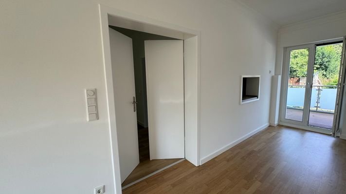 Flügeltüren ins Wohnzimmer