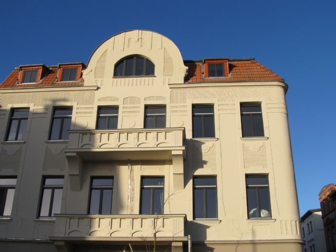 Schelfstadt: 3 Zimmer, Wohnküche, Vollbad, Balkon