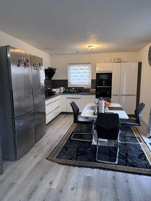 Offener Wohn- und Essbereich 