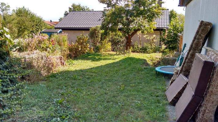 Blick entlang Ostseite.jpg