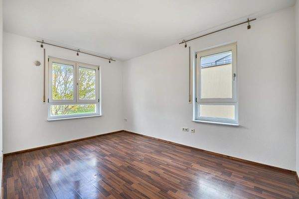 1st Floor: Bedroom 2