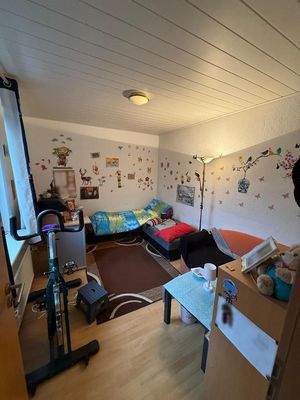 Kinderzimmer unten