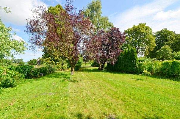 rückwärtiges Grundstück