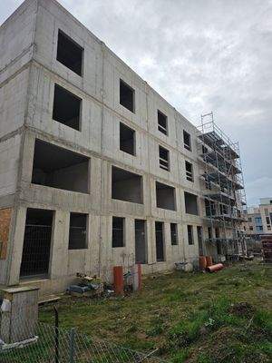 FRONT ANSICHT ROHBAUTEN