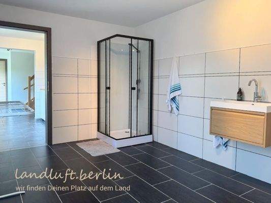 Bad im Erdgeschoss.jpg