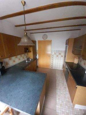 Küche mit Sitzmöglichkeiten