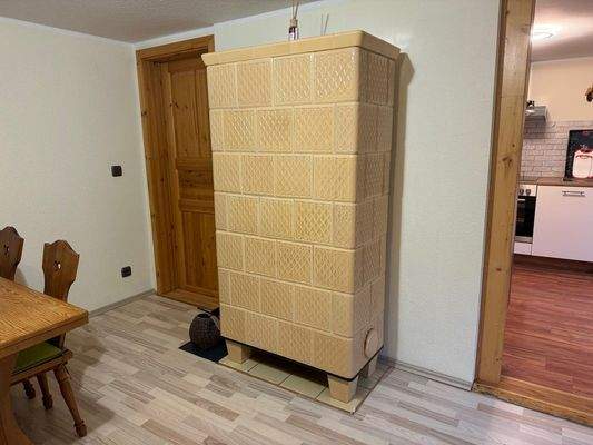 Kachelofen - Wohnzimmer 1. OG