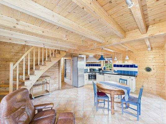 CAM03784G0-PR0073-STILL020