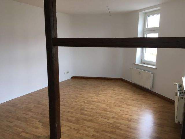 3 Raum Wohnung ab 08.26 in Wilkau-Haßlau zu vermieten, Tageslichtbad mit Dusche u. Wanne - Foto 5