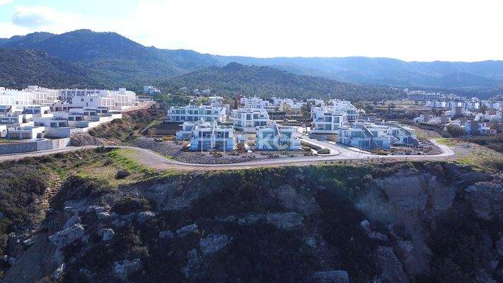 Sea-Front Real Estate in a Complex in Girne North Cyprus