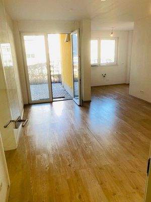 Wohnzimmer mit Kochnische