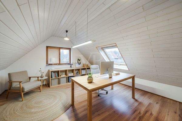 Einrichtungsbeispiel Dachstudio über Garage