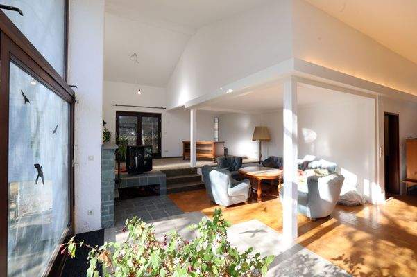 Geräumiges helles Wohn/Esszimmer