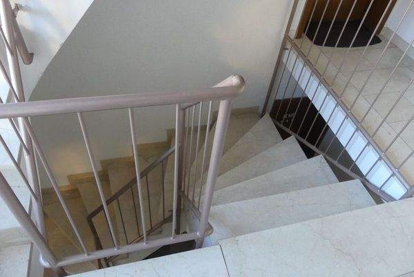 20260303_obj5914_hausflur_og2_inb20_brk