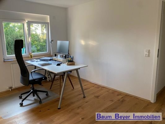 Kinder-/Arbeitszimmer