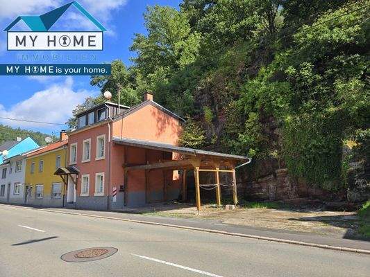  Haus, Carport und Stellplätze