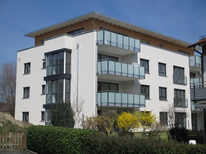 Attraktive Neubauwohnung, Südwest-Lage, 1. OG, großer Balkon (14 m²),   2 Bäder,