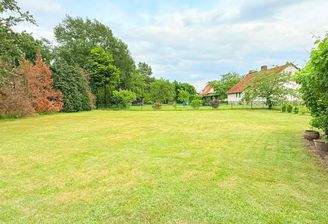 Garten:Baugrundstück