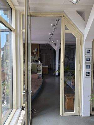 Blick zurück zu Eingangsbereich