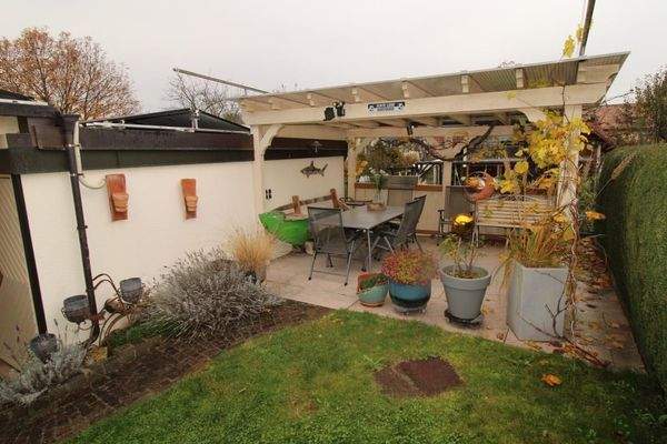 Überdachtzer Sitzplatz