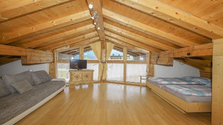 KITZIMMO-Großzügiges Haus mit 3 Wohnungen mieten - Immobilien St. Johann.