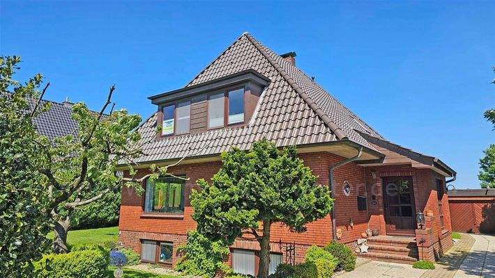 weitere Bilder und 360° Rundgang im Exposé