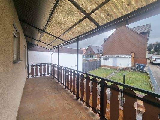 Balkon, Garten und Garage 