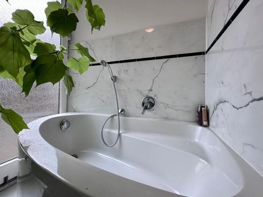 Badewanne ETW.jpg