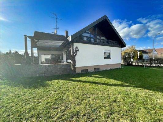 Außenansicht Ost mit Balkon